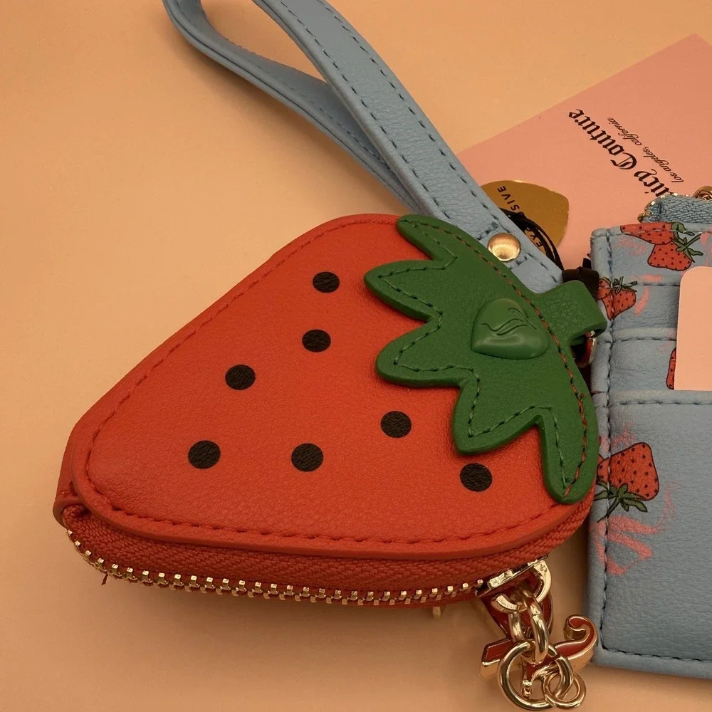 Juicy Couture Sweet Strawberry Zip Card Case Wristlet Blue‎ 13JCE3BMX-SPB NEW